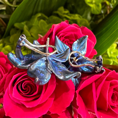  Apparel & Accessories > Jewelry > Earrings Simon G Blue Flower Diamond 18K White Gold Earrings LE4725 Pierce Custom Jewelers