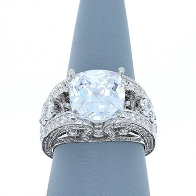Vintage Engagement Rings: A Timeless Comeback