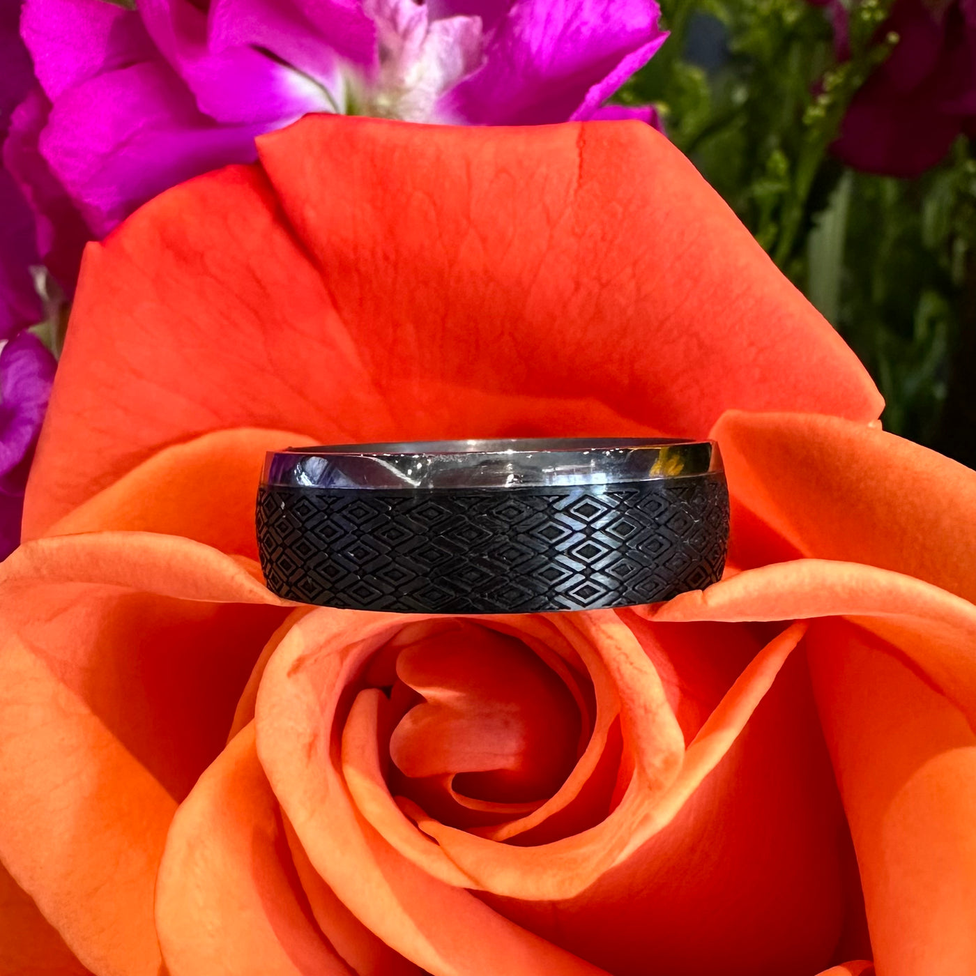 Apparel & Accessories > Jewelry > Rings Malo Tantalum and Carbon Fiber Patterned Band Ring TANT-036-7 Pierce Custom Jewelers