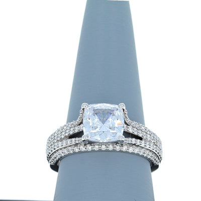 Apparel & Accessories > Jewelry > Rings A Jaffe Diamond Engagement Ring in White Gold MES571/264 Pierce Custom Jewelers