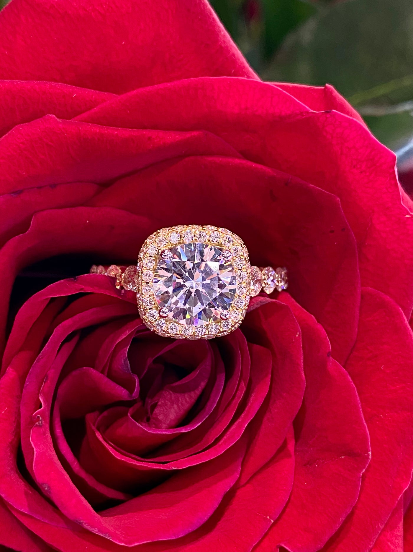 Simon G Engagement Ring Semi Mount in 18K Yellow Gold MR2477