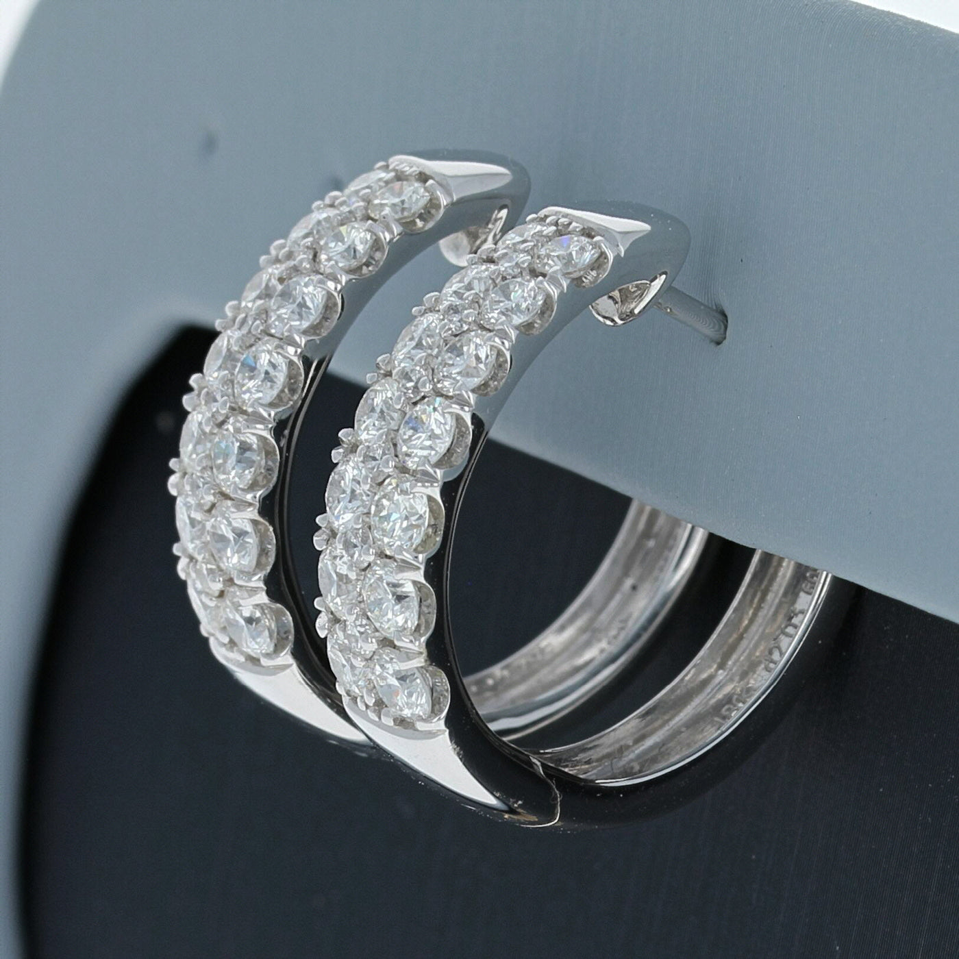 Simon G Diamond Hoop Earrings in 18K White Gold LE4391